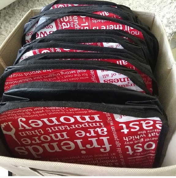 lululemon athletica Handbags - New set of 4 small classic Lululemon totes